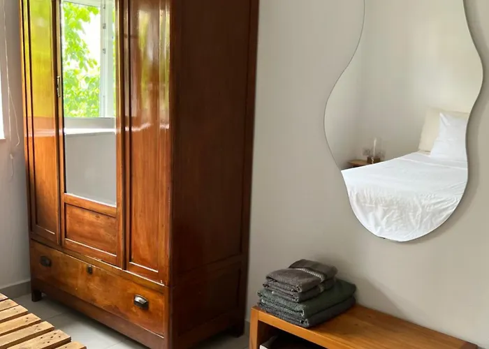 Appartement Midcentury Modern 1 Bedroom In